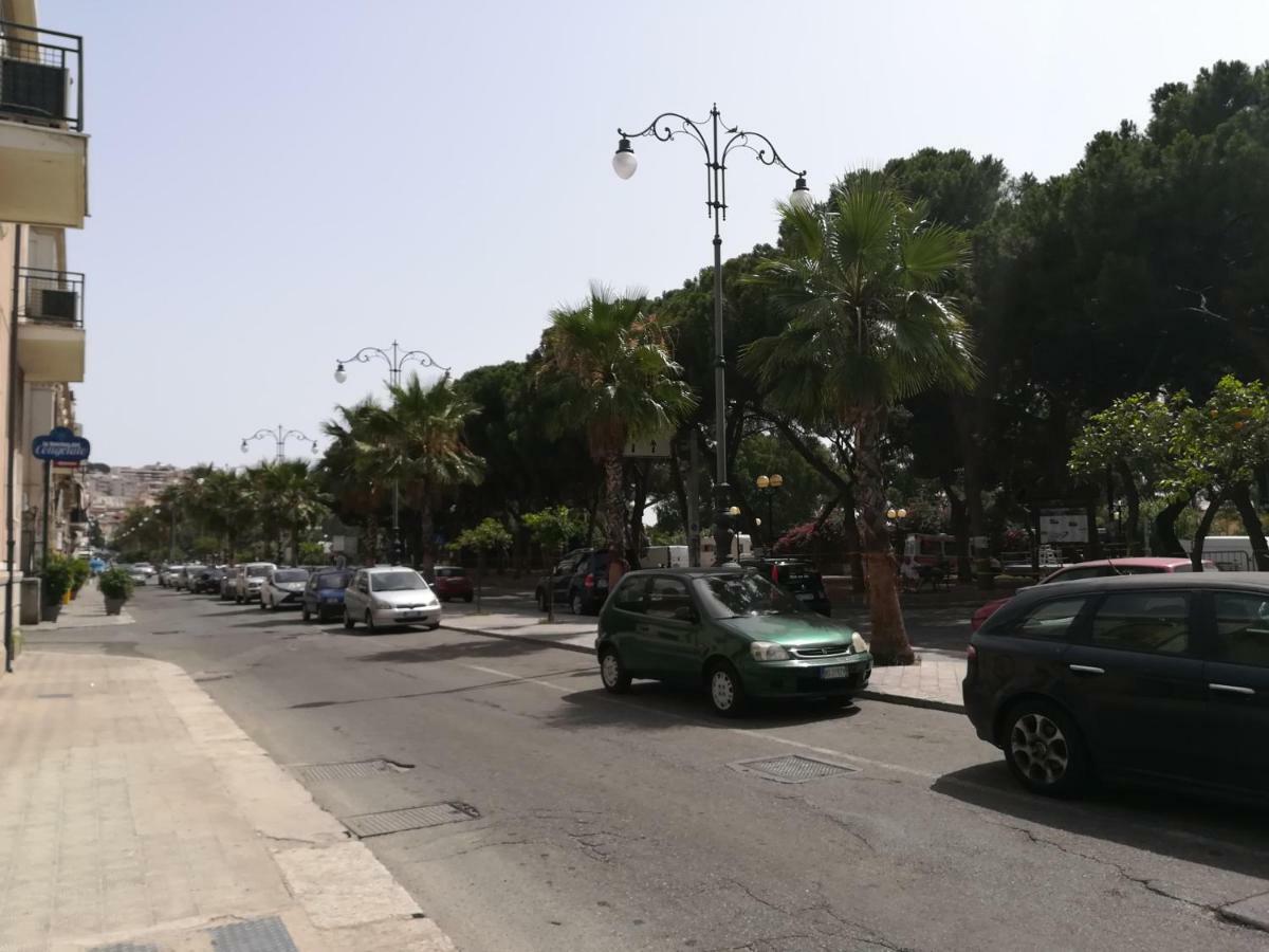 Guest House B&B Via Marina Reggio di Calabria Exterior foto